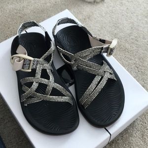 ✨🌿BRAND NEW Women’s Chacos Sz 6 🌿✨